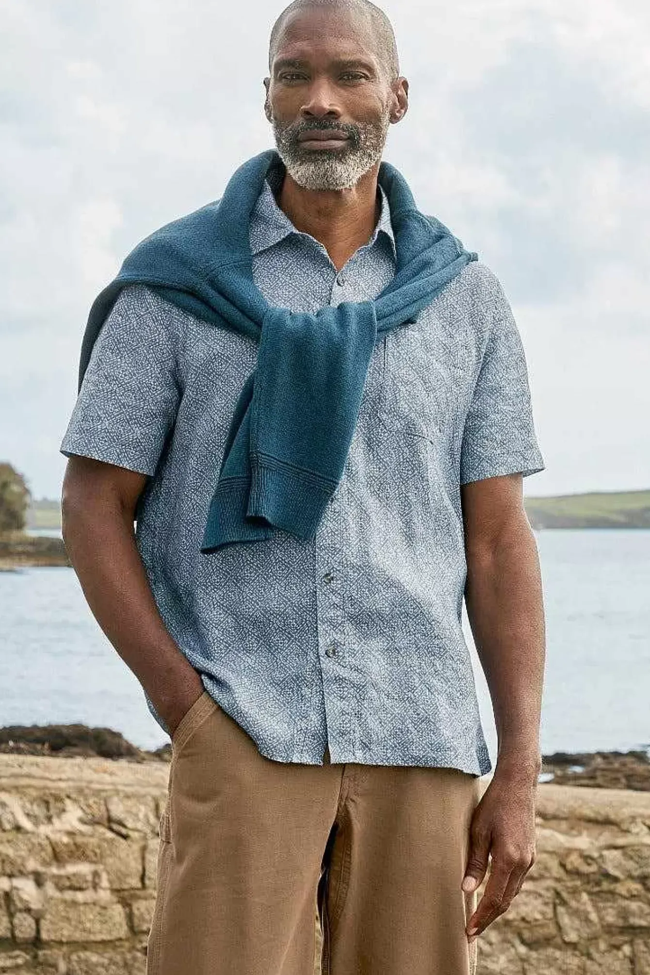 Seasalt Cornwall Tops & T-Shirts<Men's Blue Heron Printed Short Sleeve Shirt Sewn Geo Blue Sail