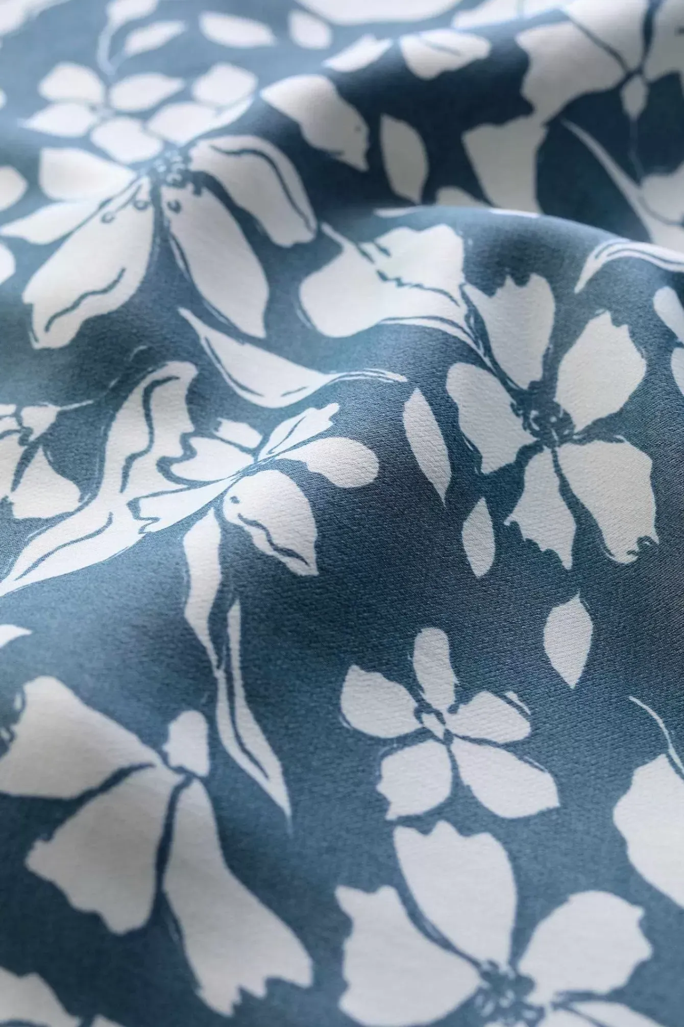 Seasalt Cornwall Skirts<Temple Printed Satin Midi Skirt Anemone Vintage Pool